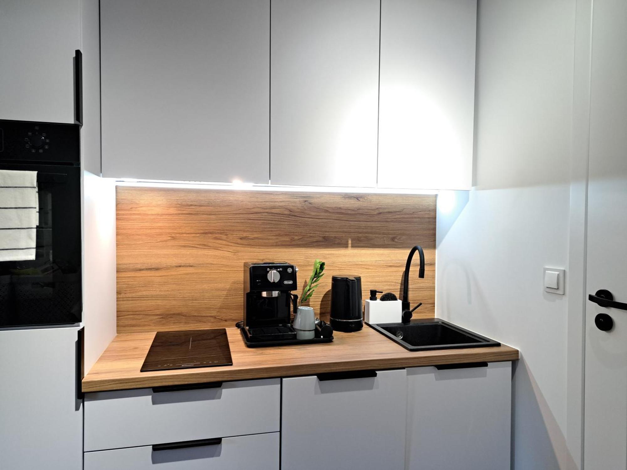 Gryfny Familok Apartment คาโตวีตเซ ภายนอก รูปภาพ
